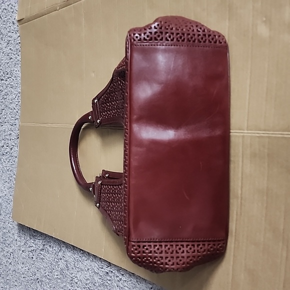 Kate Spade brown leather perforated purse - Picture 4 of 10